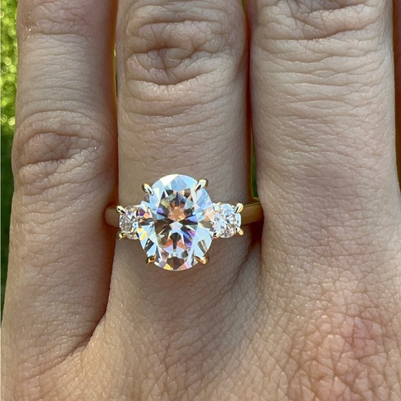 2.5-Carat Oval Moissanite Ring in 14k Yellow Gold | Trellis Setting with Round - Picture 7 of 14